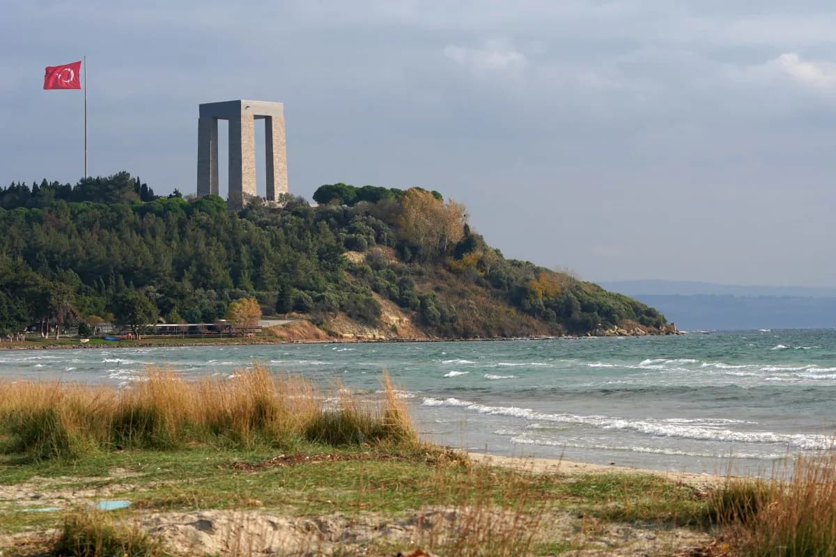 Çanakkale Şehitlik Turu — Şehitler Abidesi ve Gelibolu tarihi alanları
