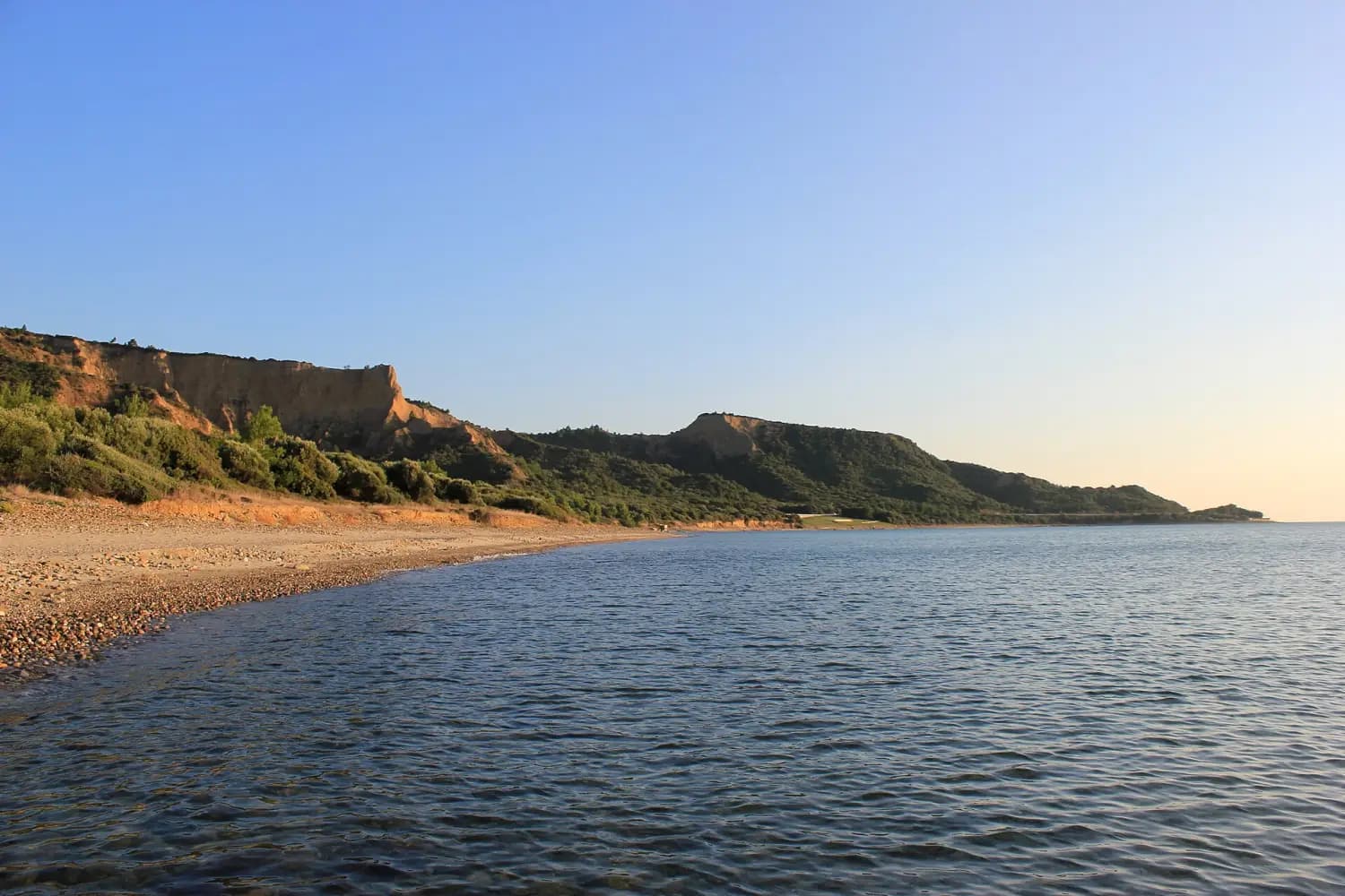 Anzak Koyu (ANZAC Cove) sahili ve Arıburnu yamaçları, Gelibolu Yarımadası, Çanakkale
